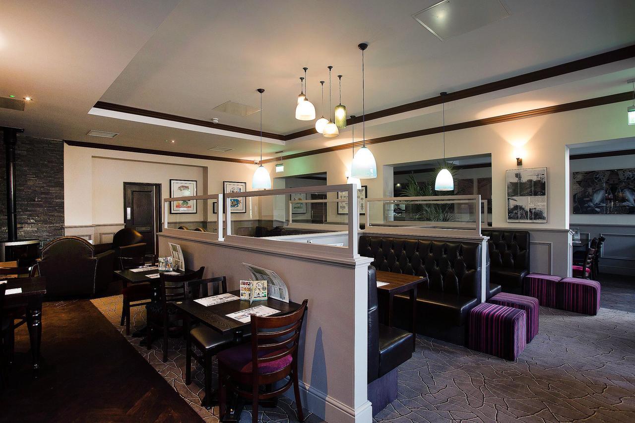 The Furness Railway Wetherspoon Hotel Barrow-in-Furness Ngoại thất bức ảnh