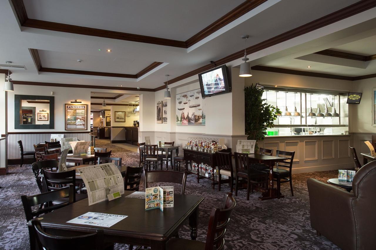 The Furness Railway Wetherspoon Hotel Barrow-in-Furness Ngoại thất bức ảnh