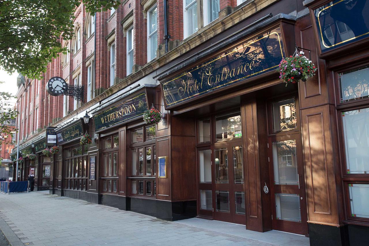 The Furness Railway Wetherspoon Hotel Barrow-in-Furness Ngoại thất bức ảnh