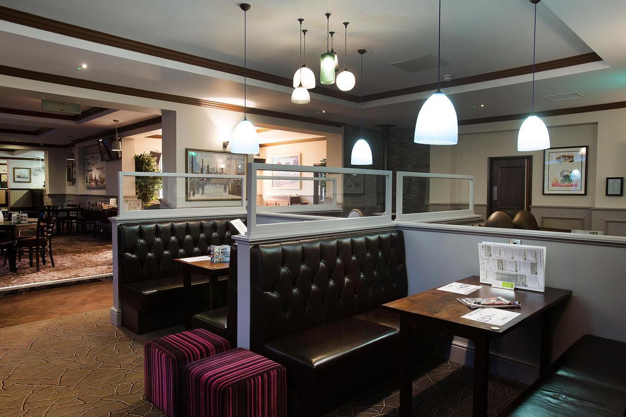 The Furness Railway Wetherspoon Hotel Barrow-in-Furness Ngoại thất bức ảnh