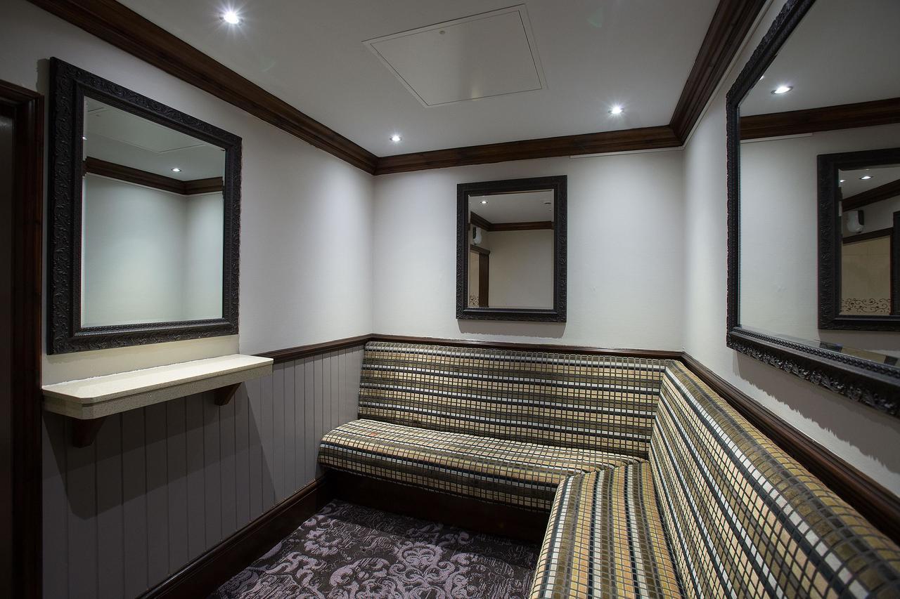 The Furness Railway Wetherspoon Hotel Barrow-in-Furness Ngoại thất bức ảnh